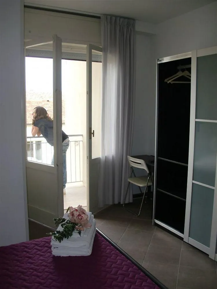 קרביה Fasthotel מלון