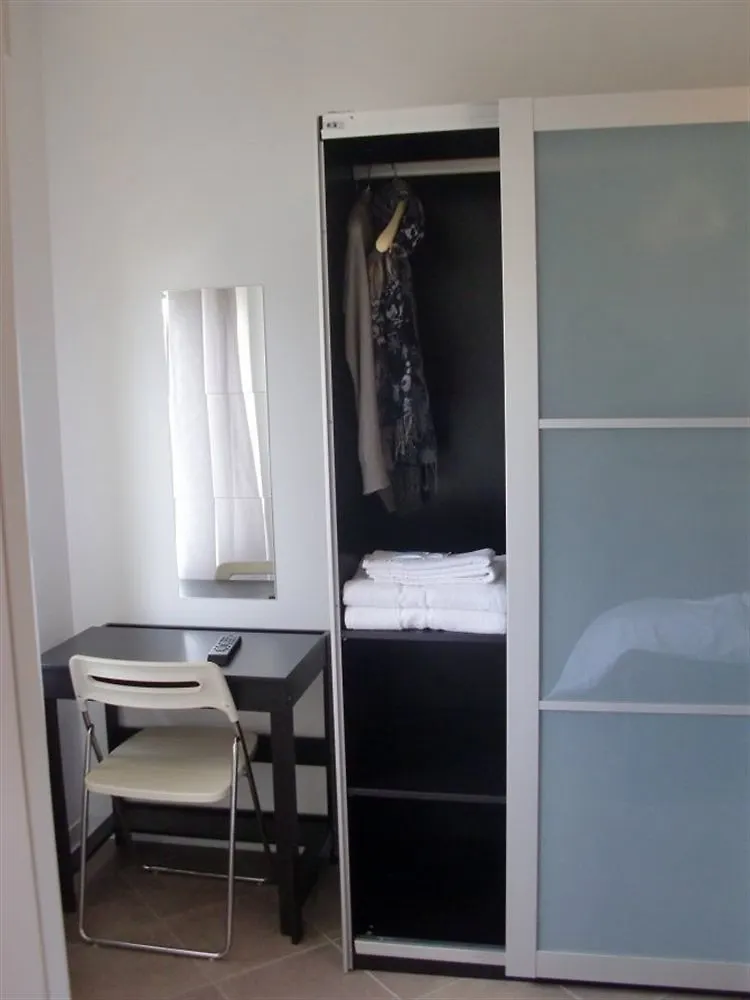 מלון קרביה Fasthotel